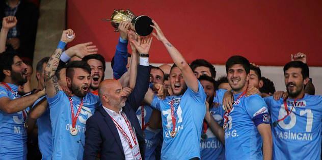 Ofspor’a kutlama