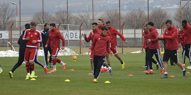 Sivasspor'un son şansı Fenerbahçe