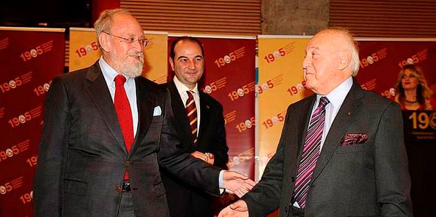Futbol şubesi Alp Yalman’a emanet