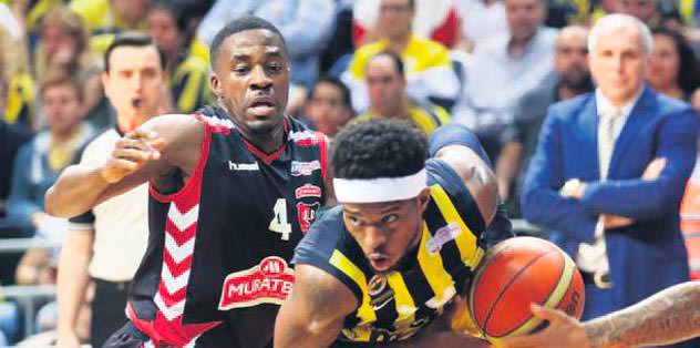 Fener farklı başladı