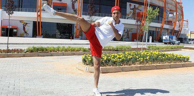 Servet Tazegül finalde
