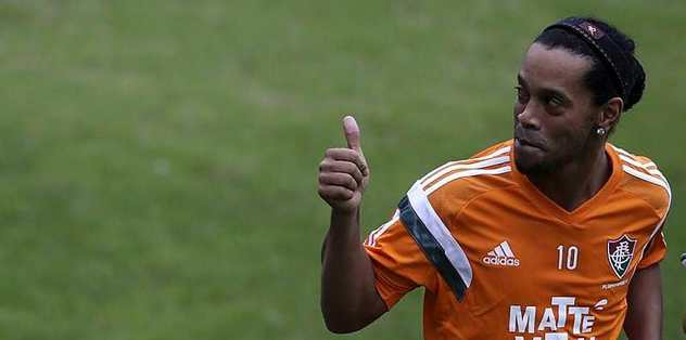 Ronaldinho geliyor mu?