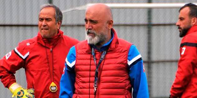 Hikmet Karaman 4 oyuncu istedi