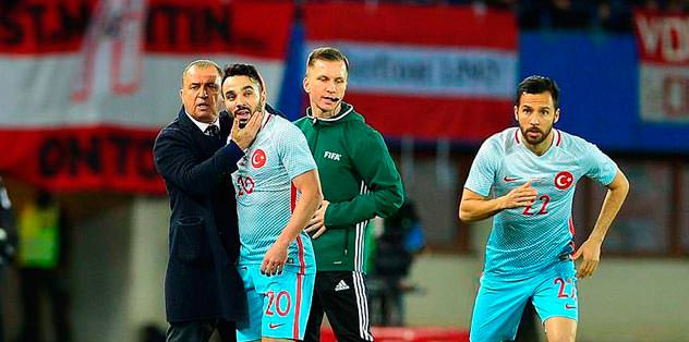 Ay-yıldızlılar hükmen galip