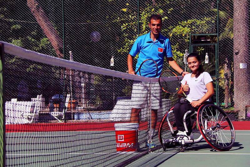 Paralimpik tenisçi sponsor desteği bekliyor