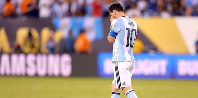Maradona'dan Messi'ye "dön" çağrısı