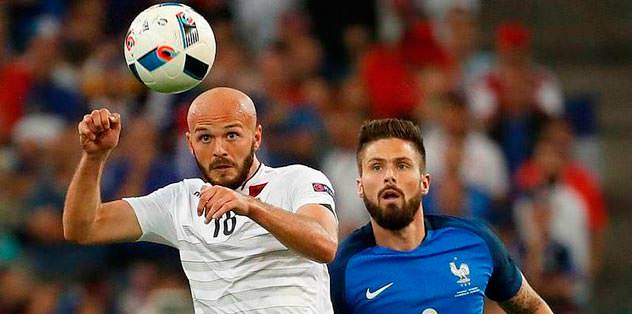 Skrtel’in yedeği Ajeti