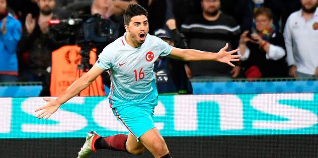 İngiltere’nin gündemi Ozan!
