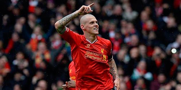 Skrtel de geliyor