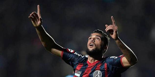 Emmanuel teklifi düşünüyor