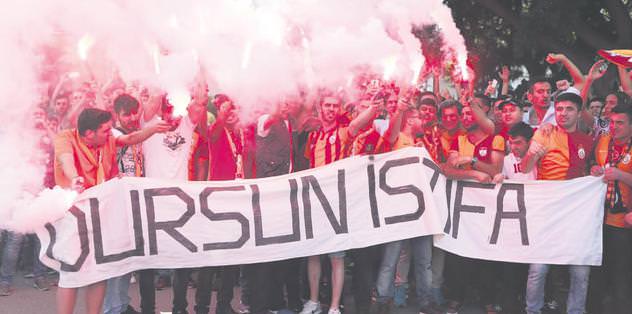 Taraftar ayaklandı