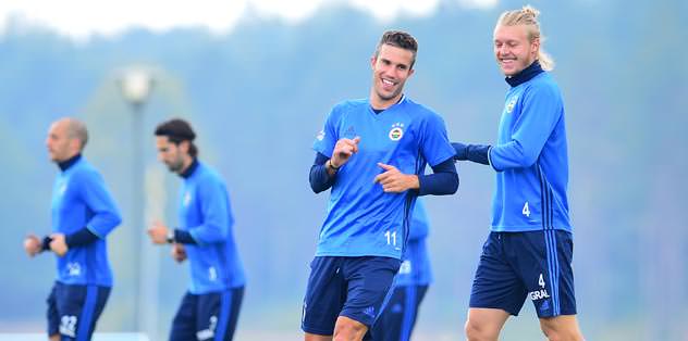 West Ham RvP'yi istemedi