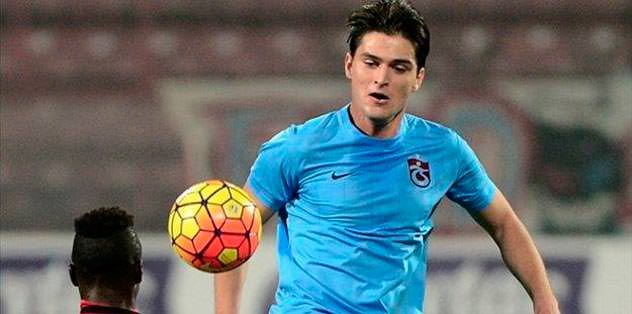 Saldırgan futbol
