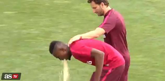Simeone'nin antrenmanı Mensah'ı kusturdu