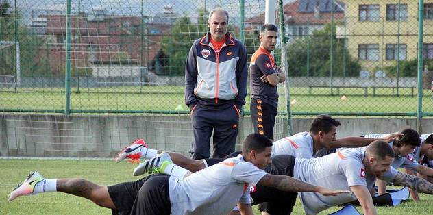 İpekoğlu: Beş oyuncu lazım