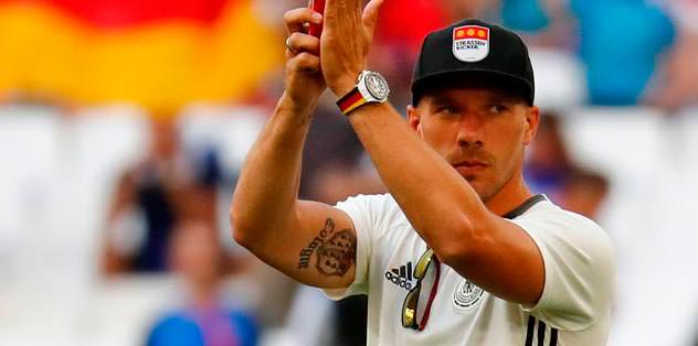 Podolski’ye ekstra izin