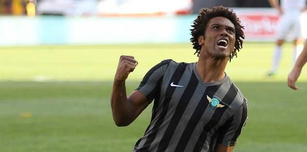 Bruno Mezenga ile yollar ayrıldı