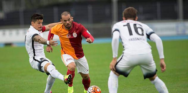 Aslan şaşırttı
