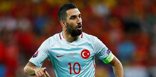 Arda'dan Eto'o'ya videolu destek