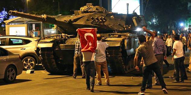 İşte darbeci hainlerin listesi...