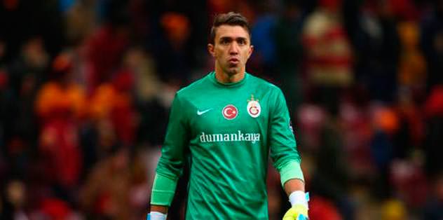 Muslera geliyor