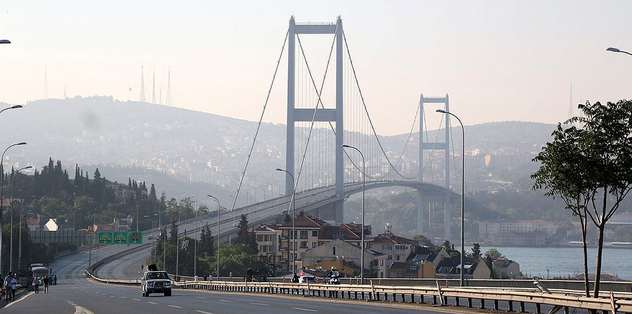 Boğaziçi Köprüsü trafiğe açıldı
