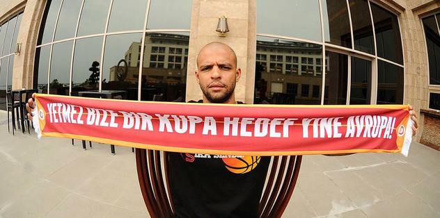 Melo'dan Türkiye'ye destek mesajı