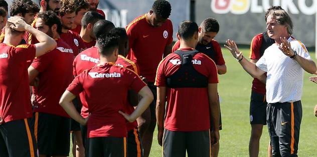 'Türkiye'ye dönmeyi düşündük'