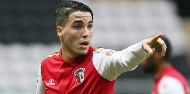 Josue elden kaçmak üzere