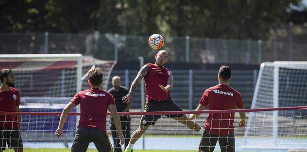 Antrenmanın şampiyonu Sneijder!