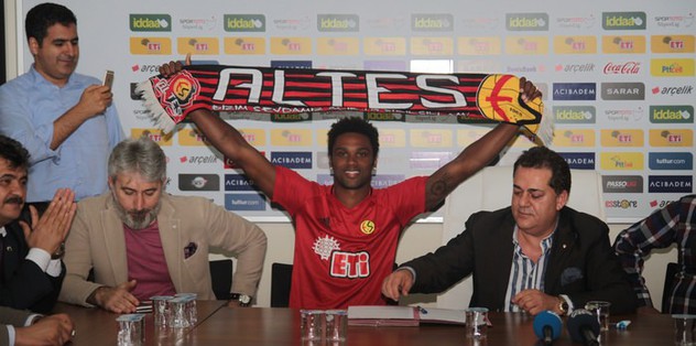 Eskişehirspor Bruno ile anlaştı