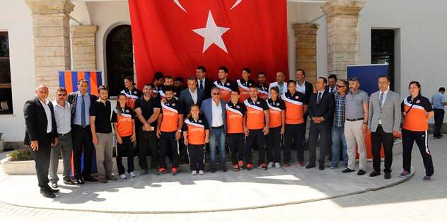 Madalyalar şehitlerimize