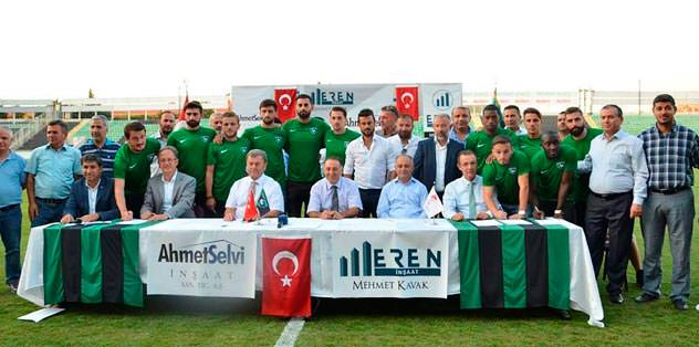 Denizlispor’da imza şov