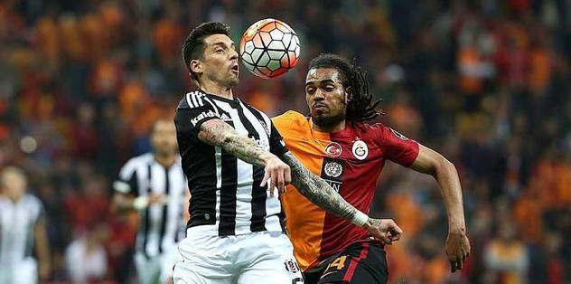 Sosa Arjantin’e gitmiyor