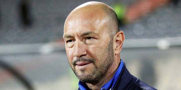 Zenga, Wolverhampton'ın başında