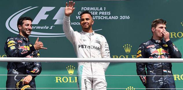 Hamilton'dan peş peşe 4. zafer