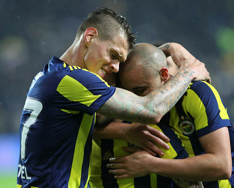Fenerbahçe’de savunma sil baştan