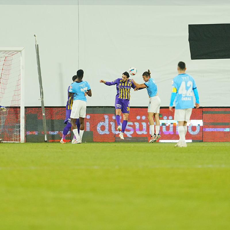 rams-basaksehir-net-global-sivasspor-maci-ne-zaman-saat-kacta-ve-hangi-kanalda-trendyol-super-lig-1740942781421.png