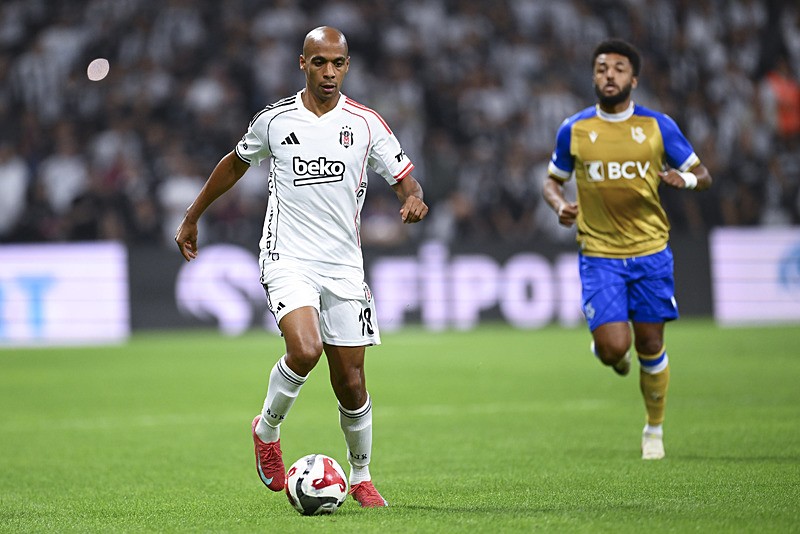 aSpor: Beşiktaş'ta 2 isim yuhalandı
