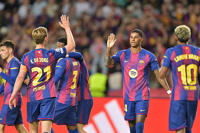 real-madrid-barcelona-maci-saat-kacta-hangi-kanalda-el-clasiconun-heyecani-bernabeuda-real-madrid-barcelona-mu-1761382467459.jpeg Real Madrid - Barcelona Maçı Saat Kaçta ve Hangi Kanalda?
