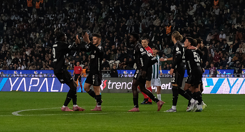 kasimpasa-besiktas-maci-ne-zaman-ve-saat-kacta-bjk-maci-hangi-kanalda-yayinlanacak-1761455888672.jpeg Kasımpaşa-Beşiktaş maçı