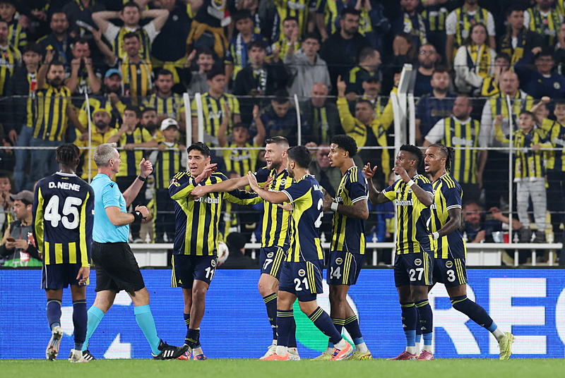 gaziantep-fk-fenerbahce-maci-ne-zaman-saat-kacta-ve-hangi-kanalda-muhtemel-11ler-1761545454634.jpeg Gaziantep FK-Fenerbahçe maçı hangi kanalda
