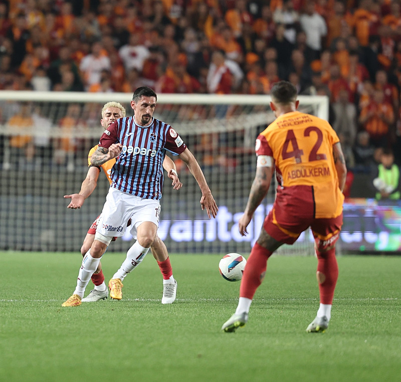 galatasaray-trabzonspor-maci-sifresiz-mi-galatasaray-trabzonspor-maci-canli-hd-nasil-ve-nereden-izlenir-1761991290887.jpeg Galatasaray – Trabzonspor canlı