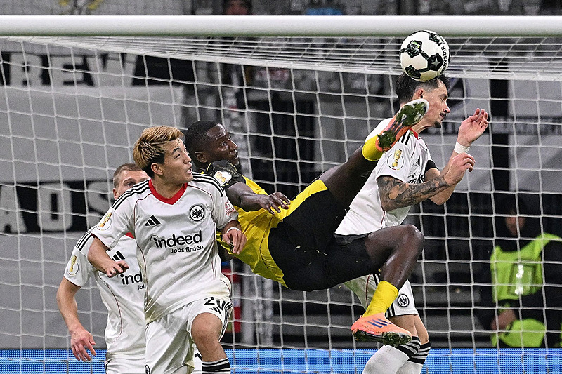 Napoli-Eintracht Franfurt maçı nasıl, nereden izlenir