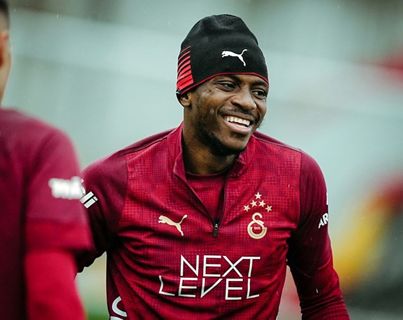 fenerbahce-galatasaray-maci-ne-zaman-saat-kacta-ve-hangi-kanalda-1764564832856.png Victor Osimhen Fenerbahçe maçında oynayacak mı