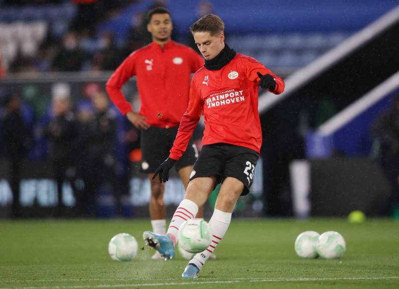 Joey Veerman mevkisi ne?