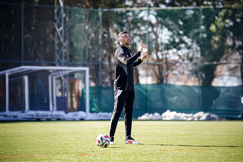 Burak Yılmaz Galatasaray maçında cezalı