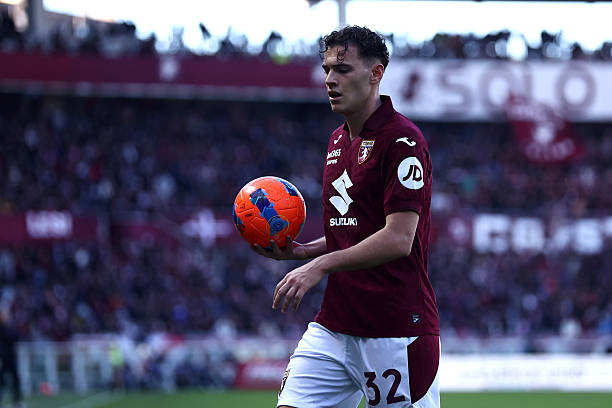 Kristjan Asllani kimdir, kaç yaşında ve nereli?