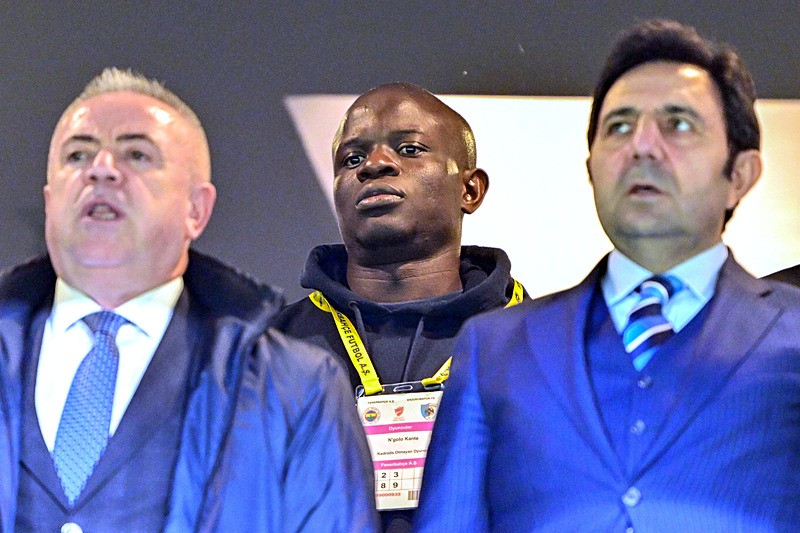 fenerbahcenin-yeni-transferleri-ngolo-kante-ve-sidiki-cherif-kadikoyde-1770315649863.jpeg
