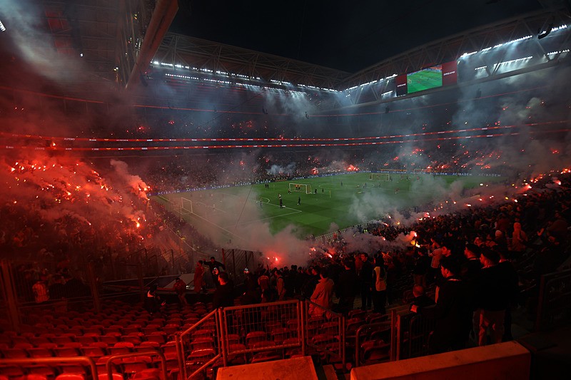 galatasaray-taraftara-acik-antrenman-gerceklestirdi-1777491722824.jpeg